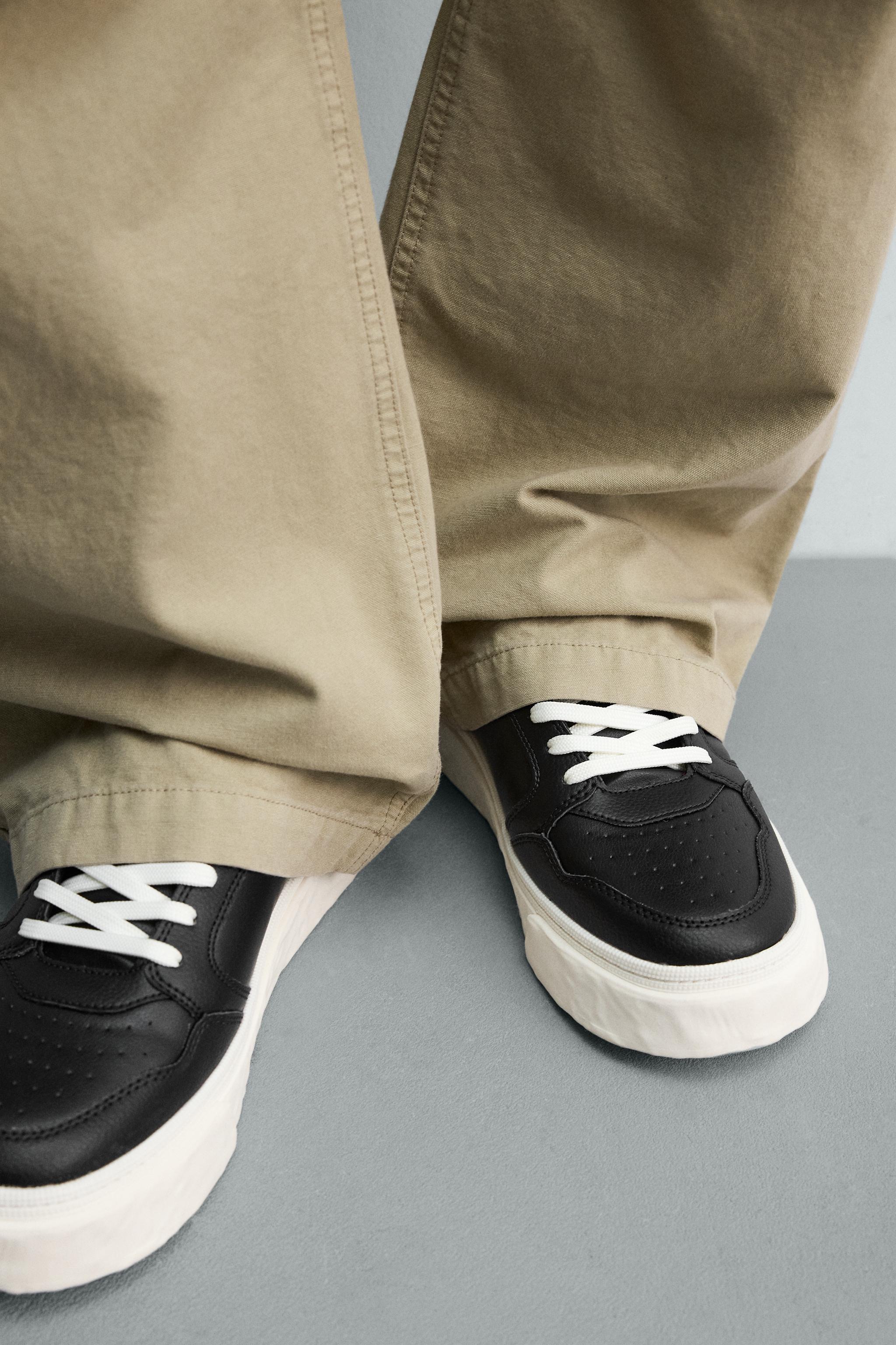CHUNKY SNEAKERS